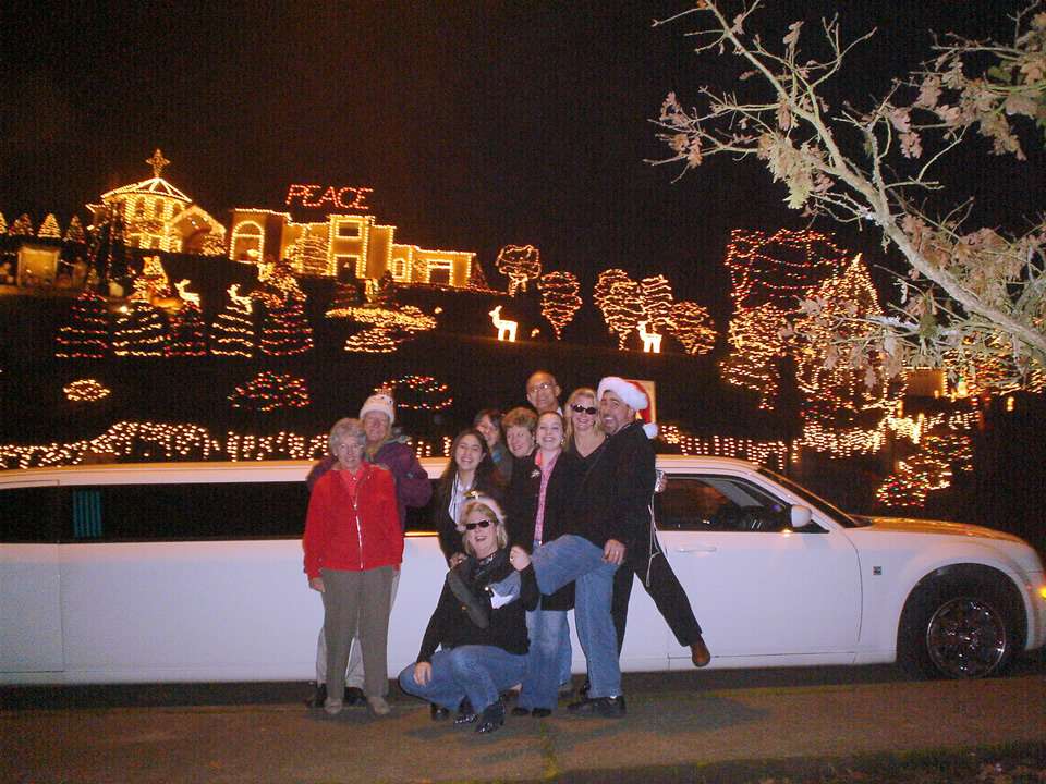 Limo Service Christmas Lights Tour