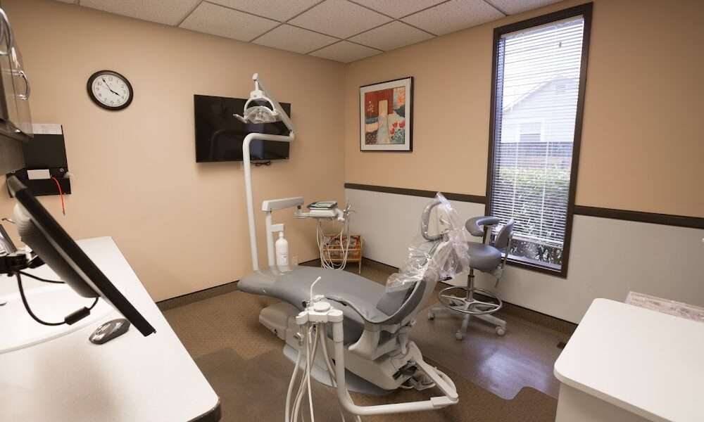 College Hill Dental