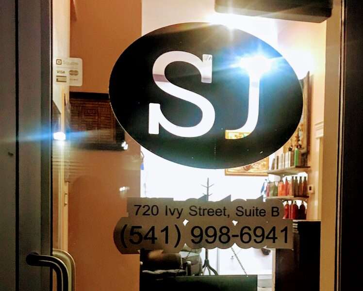 Salon Junction SJ