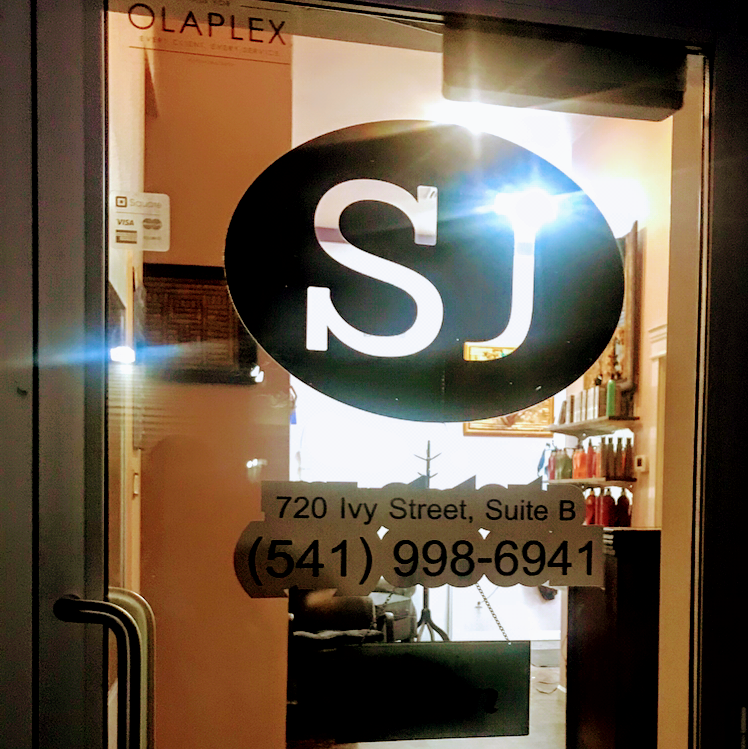 Salon Junction SJ