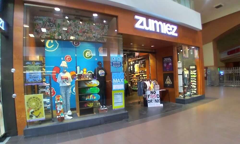 Zumiez